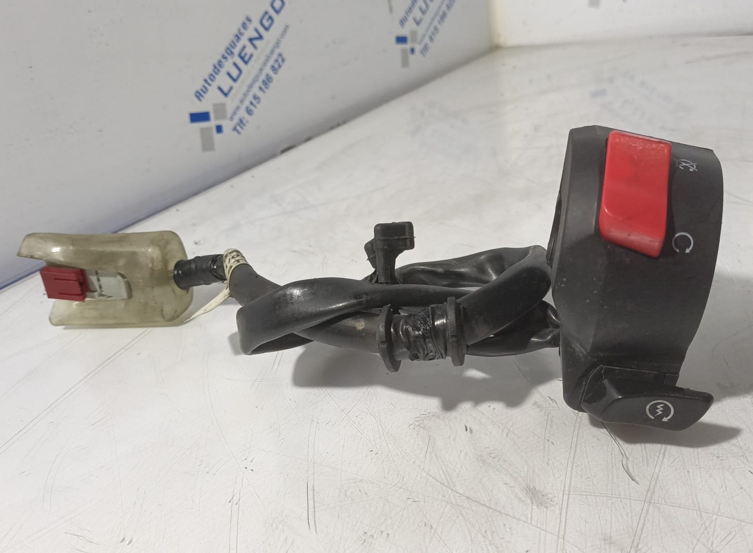 Piña de encendido lado derecho Honda CBR 650 RA 2022