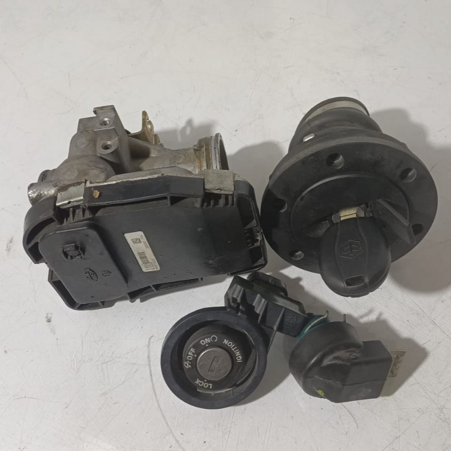 Conjunto de llaves y centralita Piaggio Beverly 300 2021