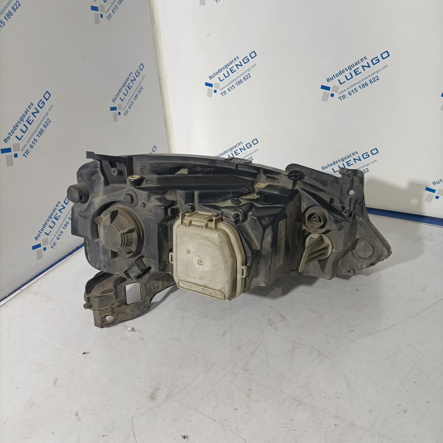 Faro delantero izquierdo Opel Corsa 2003
