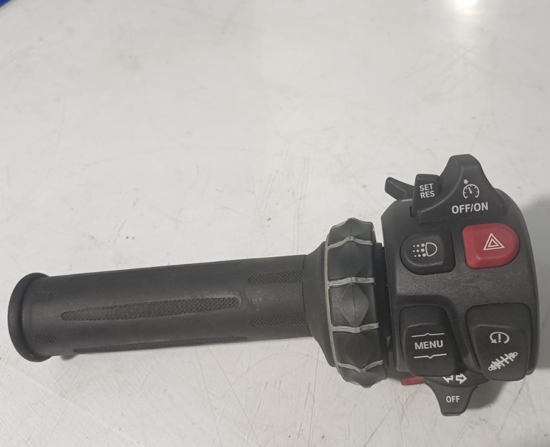 Mando de instrumentos lado izquierdo BMW F900 R Sport 2023