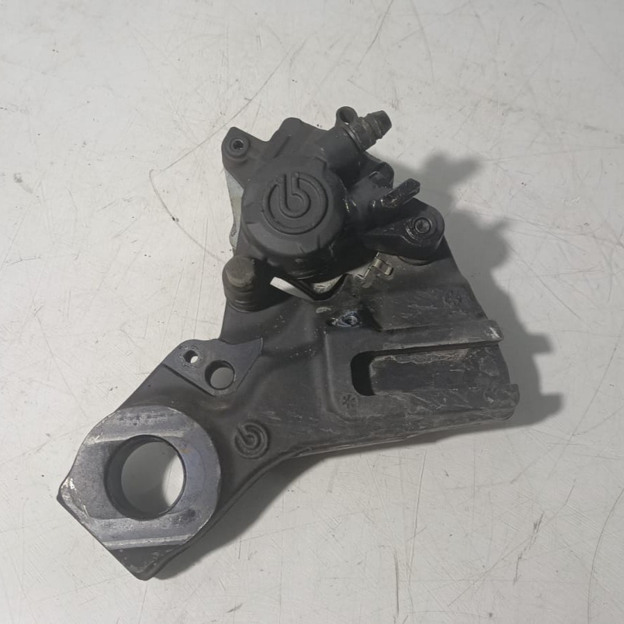 Pinza de freno trasero BMW F900 R Sport 2023