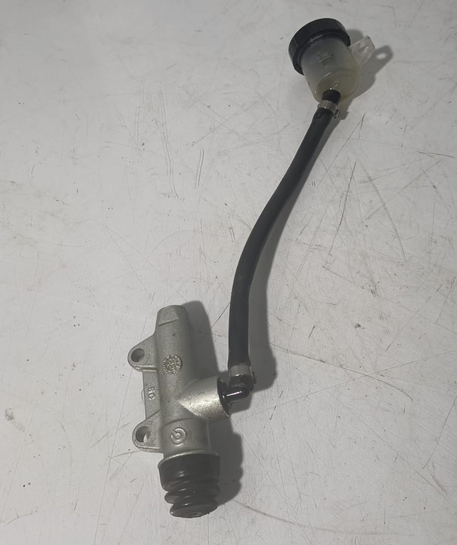 Bomba de freno trasero BMW F900 R Sport 2023
