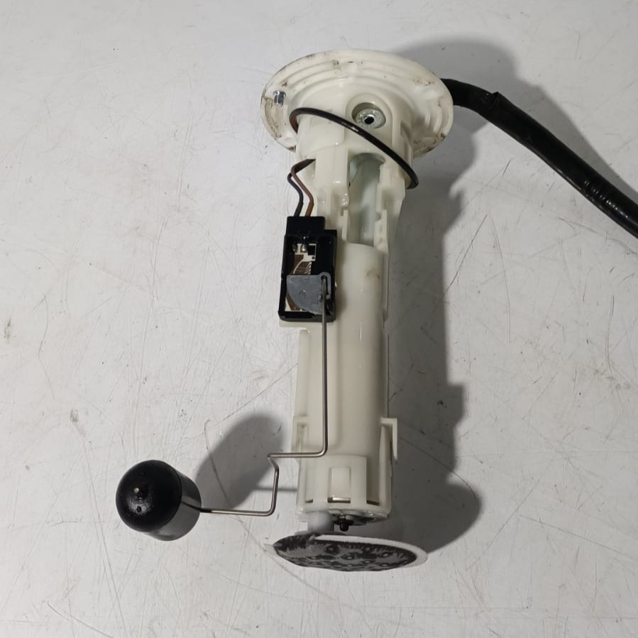 Bomba de gasolina Kawasaki J300 2019