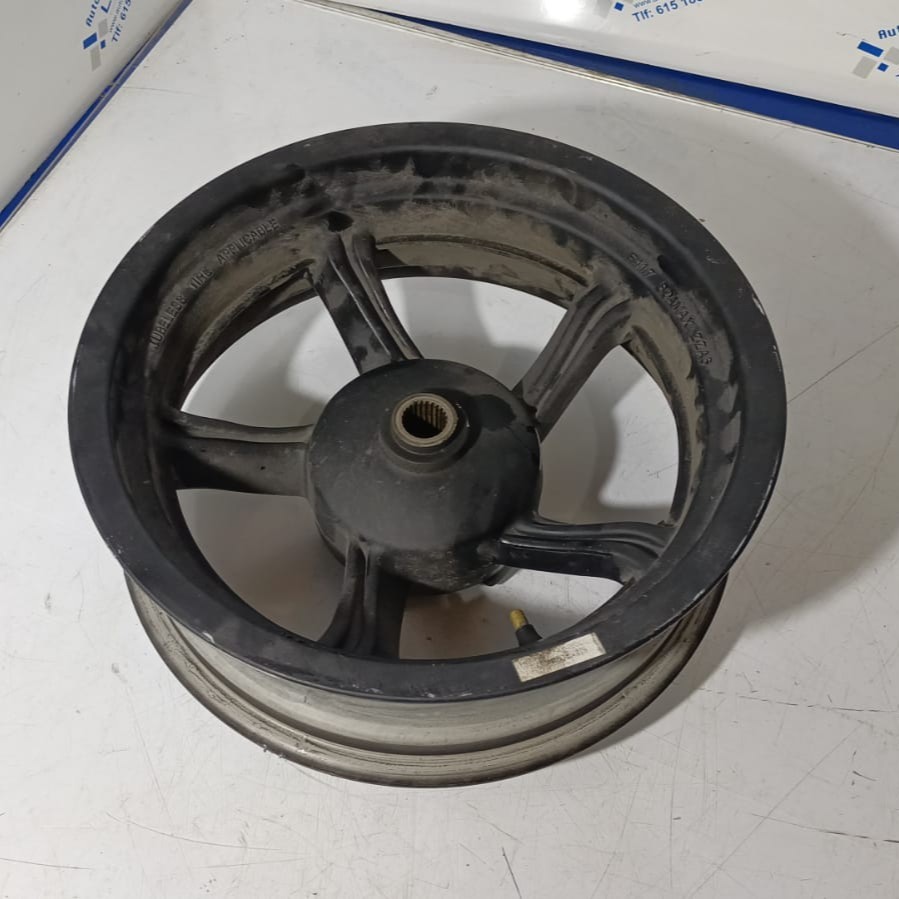 Llanta trasera Kawasaki J300 2019
