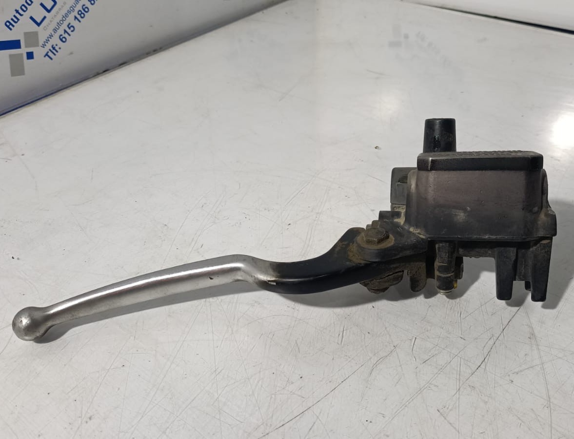 Bomba de freno delantero Yamaha Xmax 250 2009
