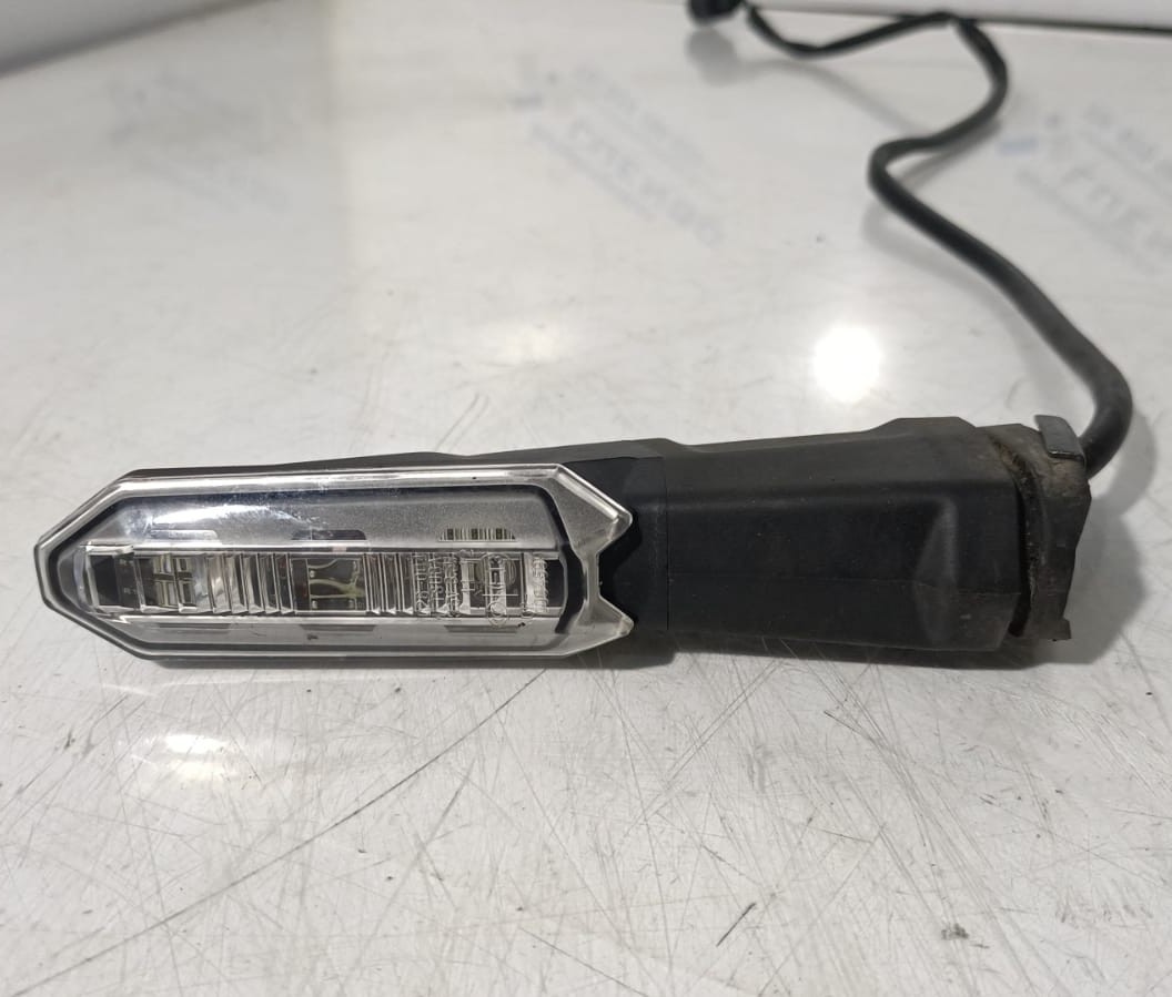 Intermitente delantero lado izquierdo Kawasaki Ninja 650 2024