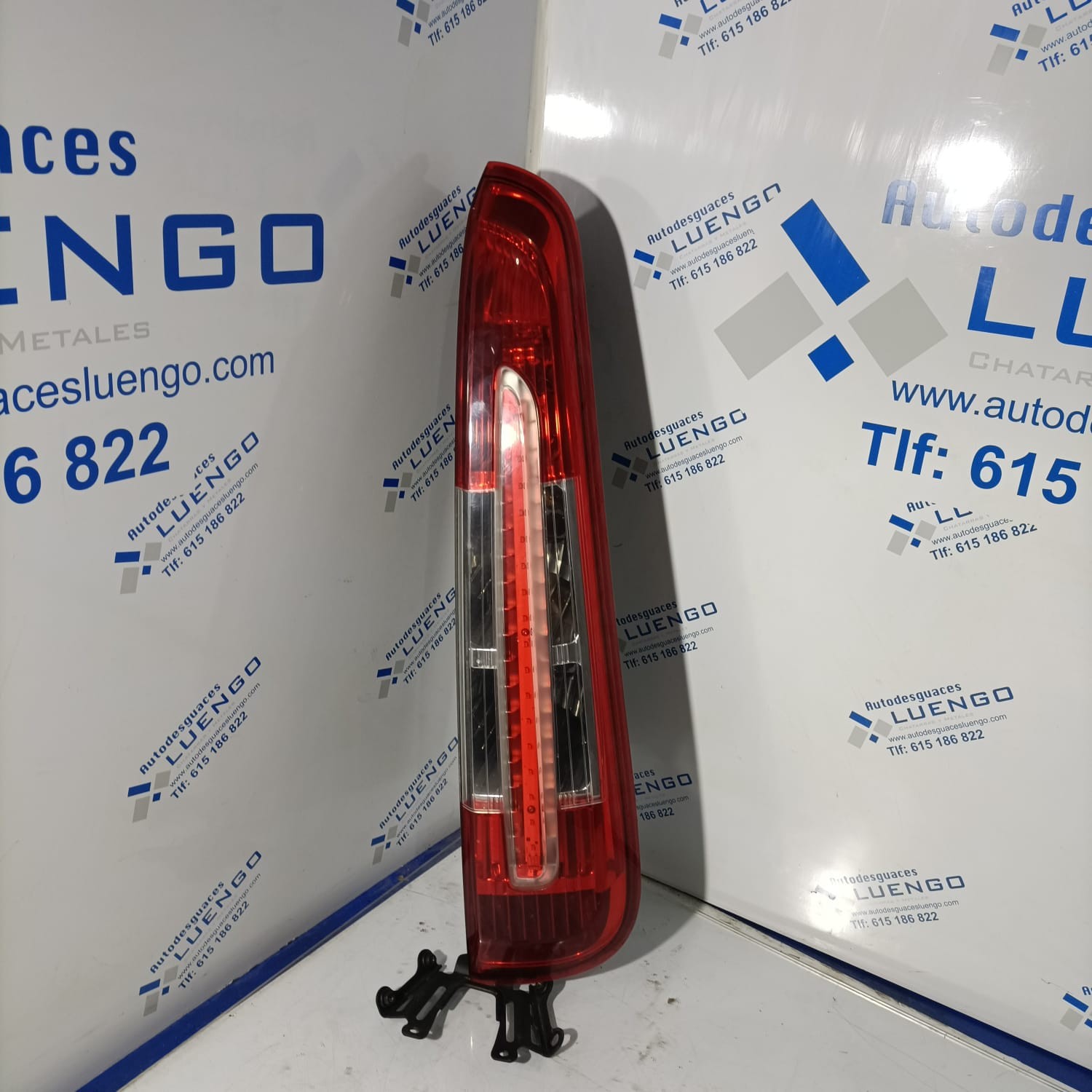 Piloto trasero derecho Ford C Max 2007-2009