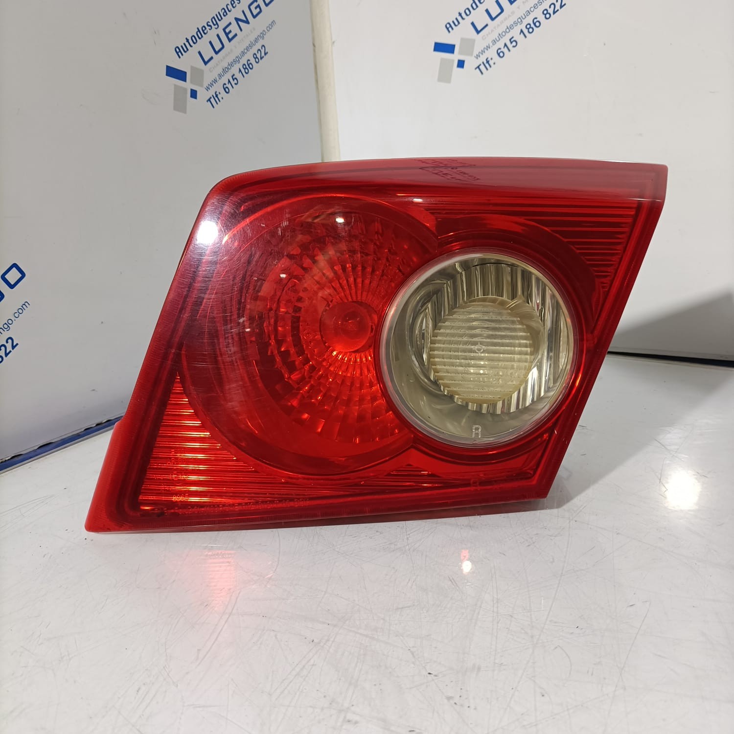 Piloto trasero derecho centro Daewoo Lacetti 2004
