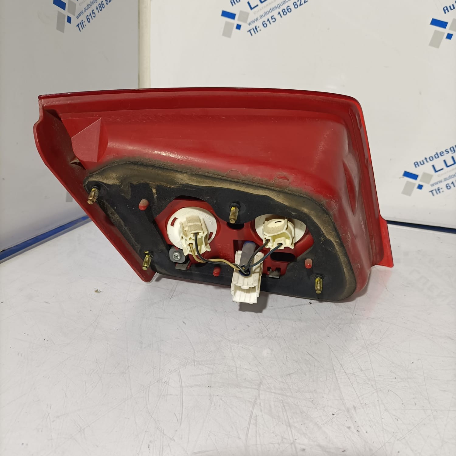 Piloto trasero derecho centro Daewoo Lacetti 2004