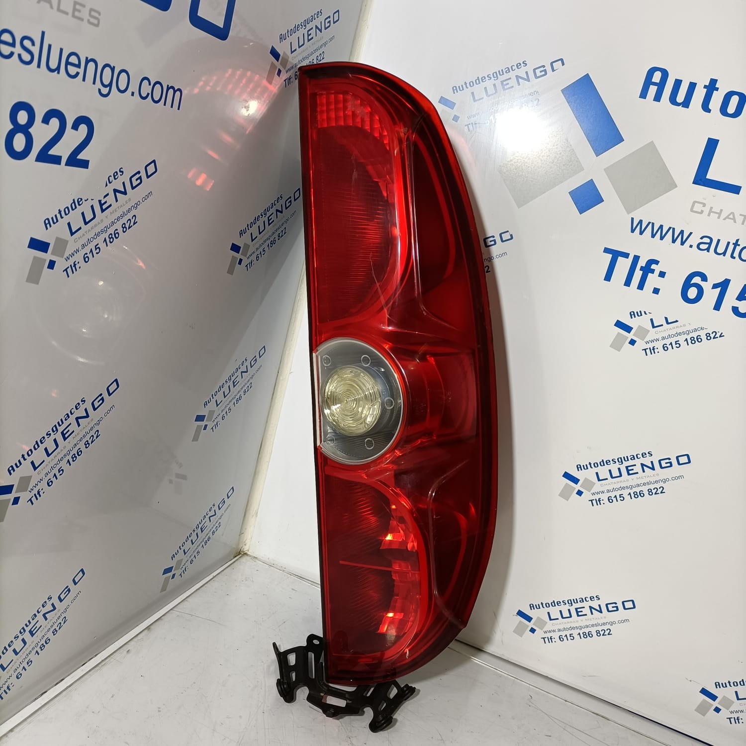 Piloto trasero derecho Fiat Doblo 2010-2015