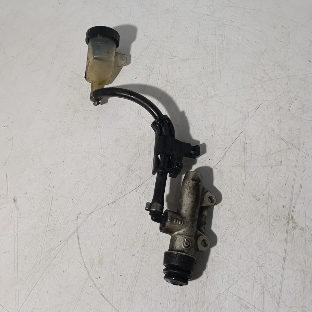 Bomba de freno trasero BMW F800R 2013