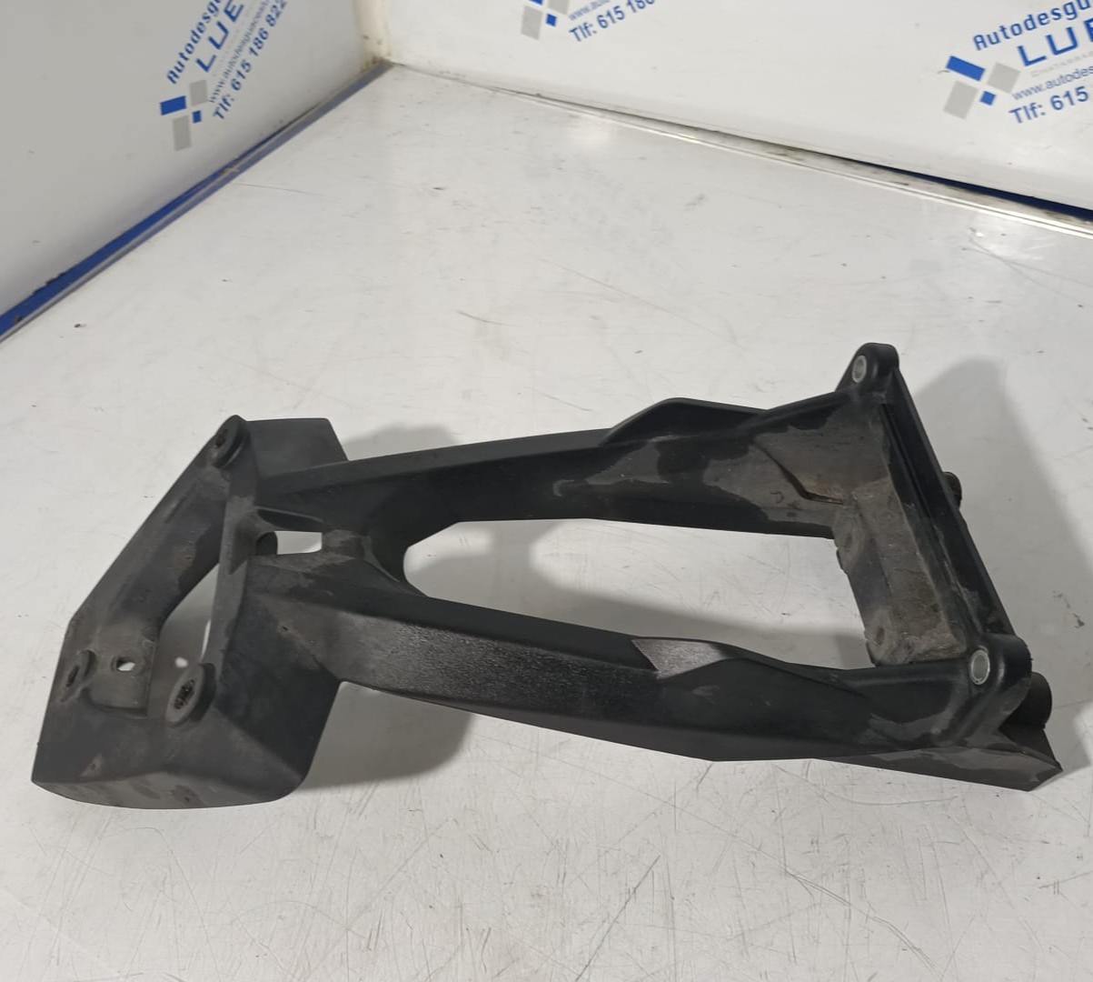 Porta matrículas BMW F800R 2013