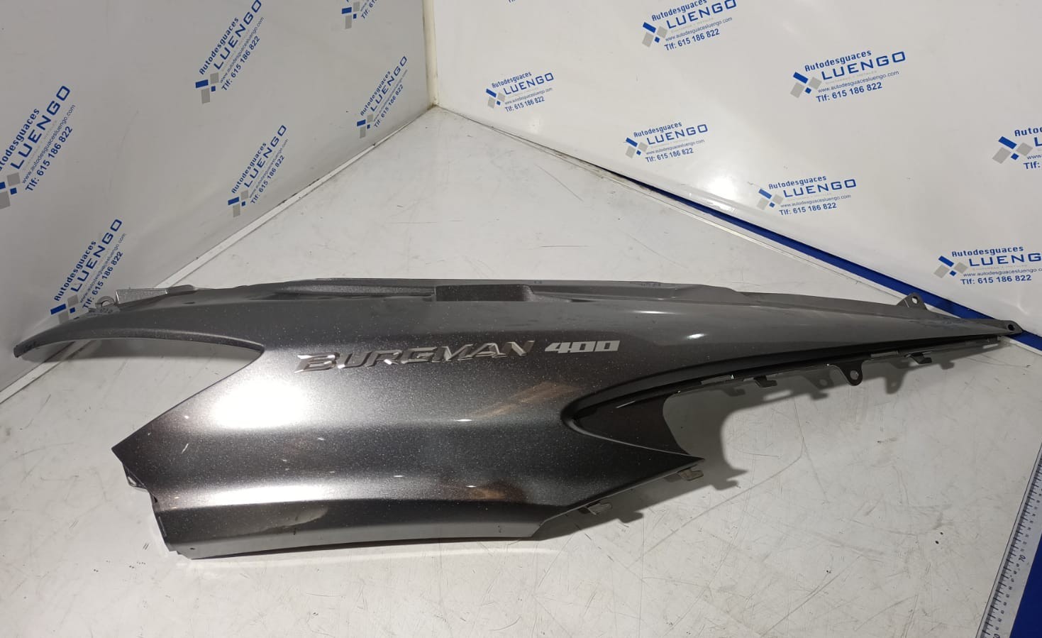 Lateral trasero derecho Suzuki Burgman 400 2008