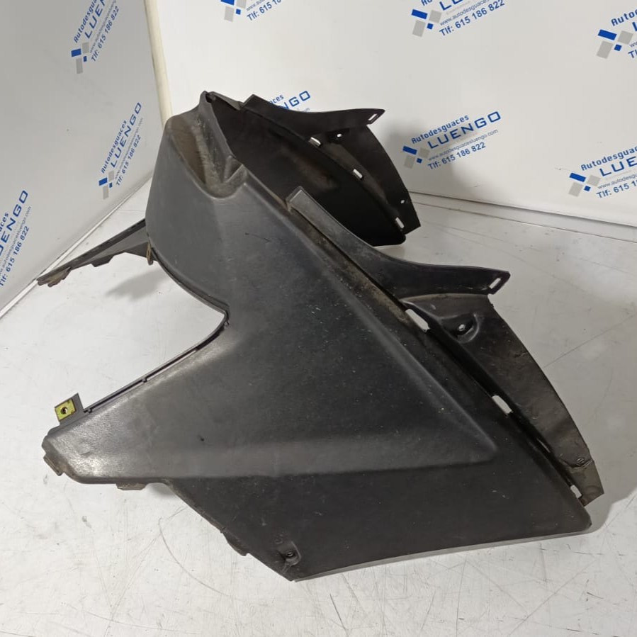 Tapa bajo asiento Kymco Agility City 125 Carburación 2016