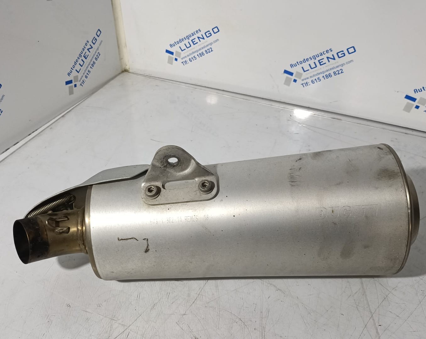 Silencioso lado derecho Ducati Monster 696 2009