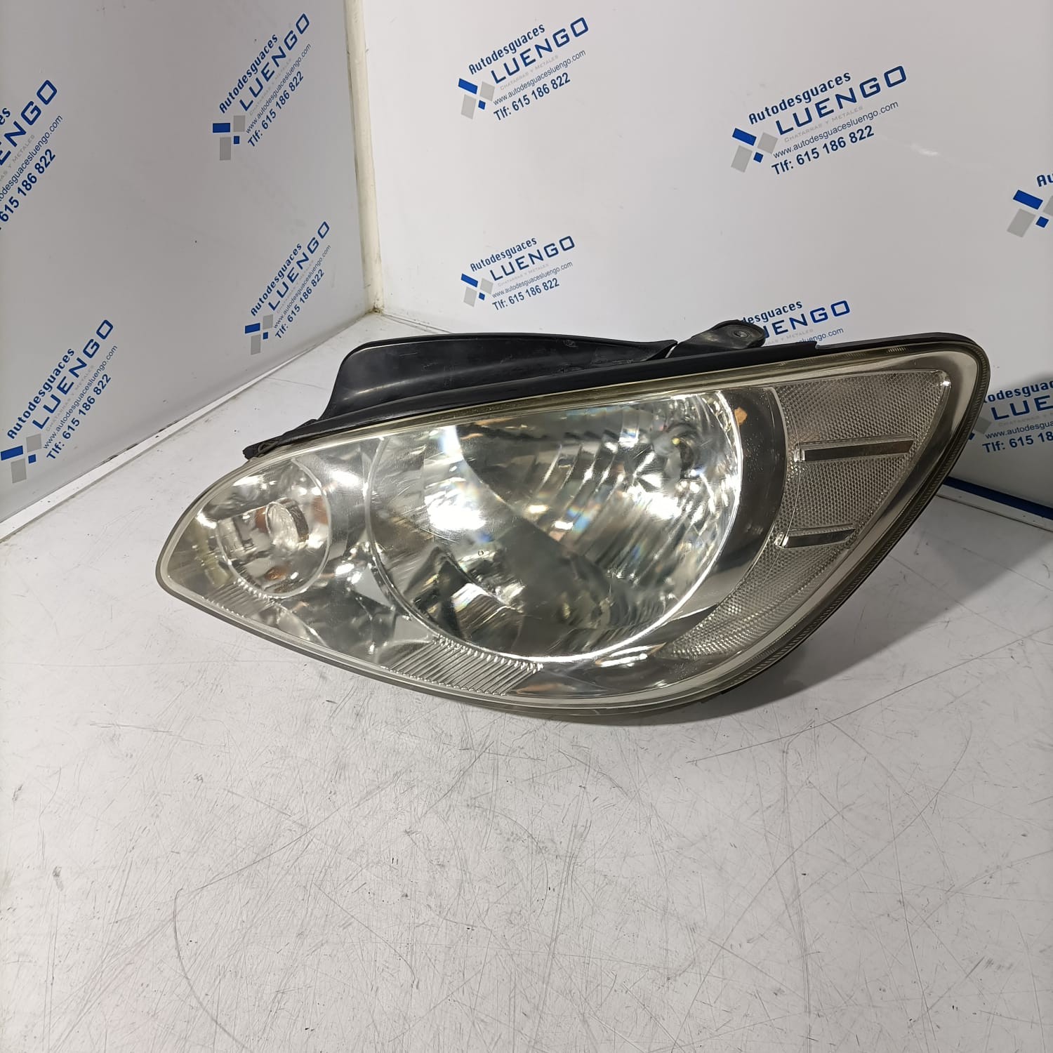 Faro delantero izquierdo Hyundai CETZ 2006