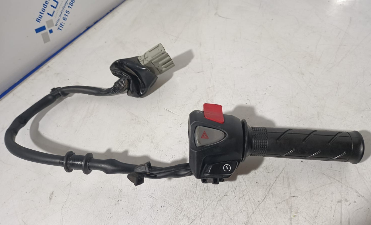 Piña de encendido lado derecho Honda CBR 500 R 2021