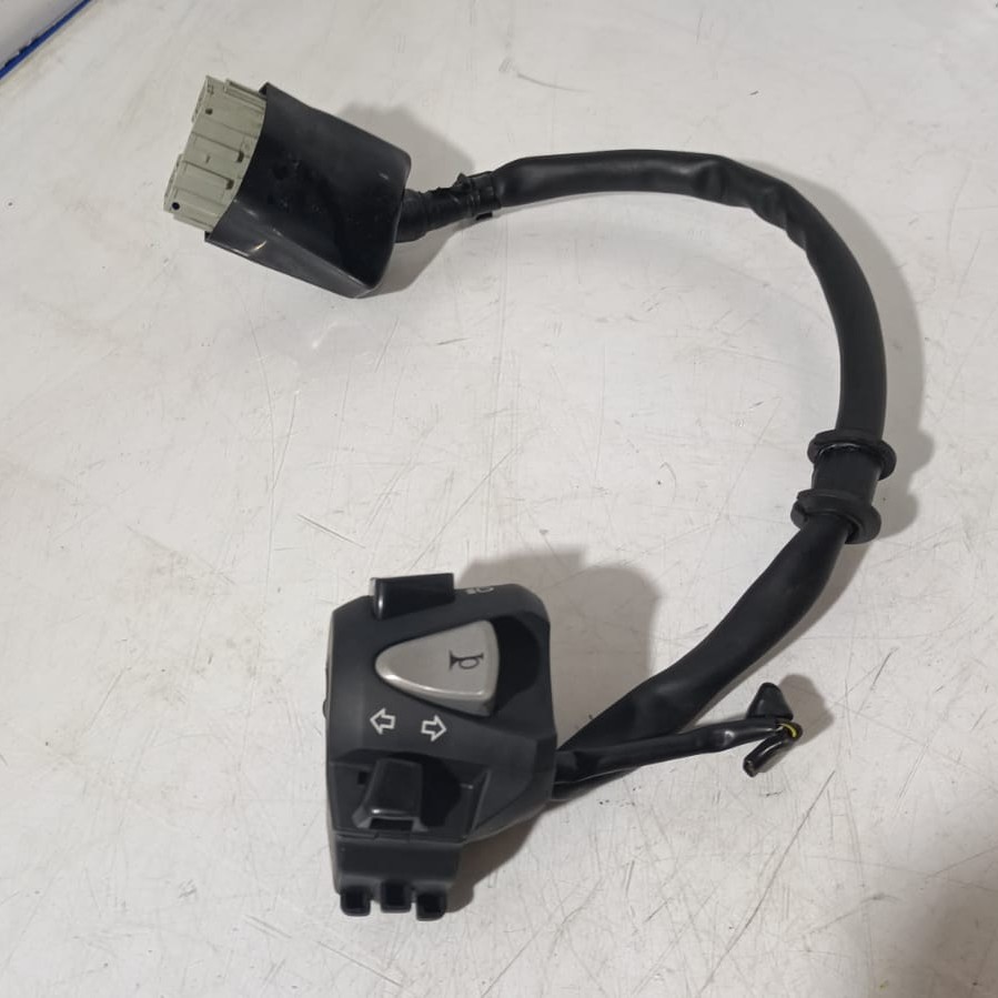 Piña de luces lado izquierdo Honda CBR 500 R 2021