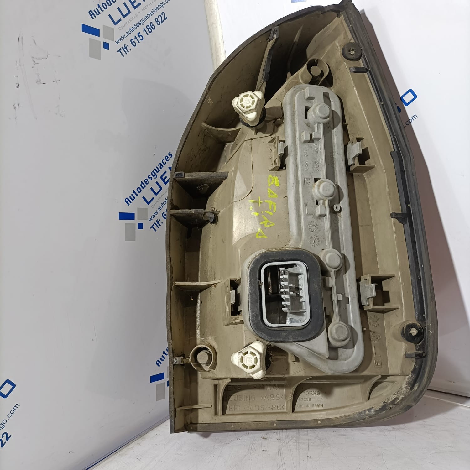 Piloto trasero izquierdo Opel Zafira 2005