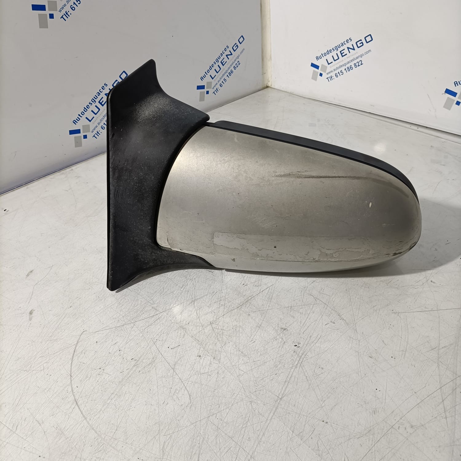 Retrovisor izquierdo Opel Zafira 2005