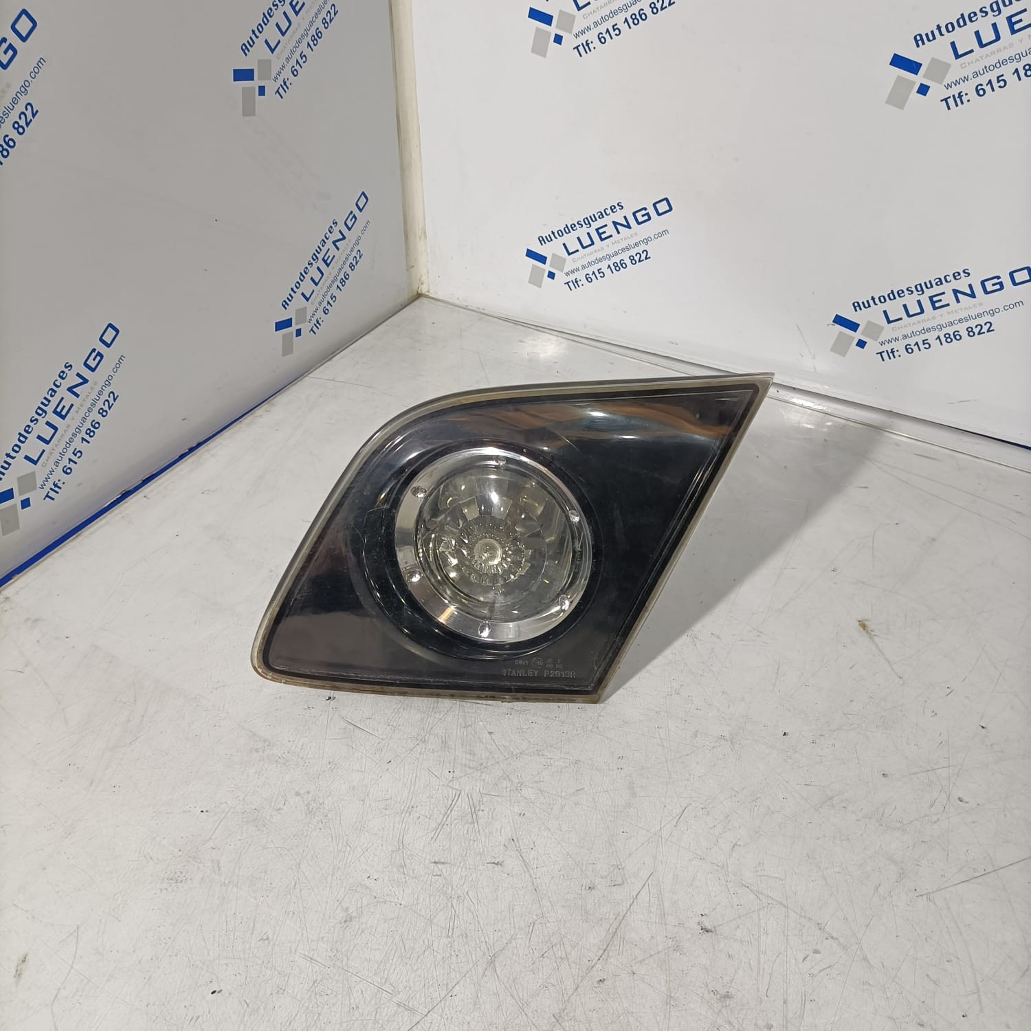 Piloto trasero izquierdo Mazda 3 2006