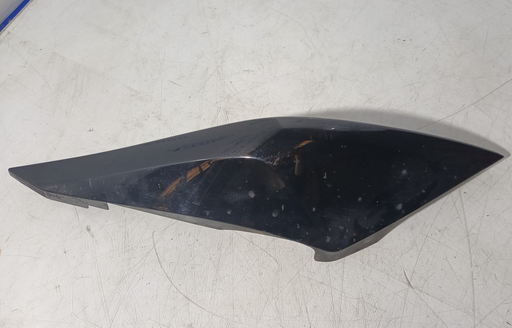 Lateral trasero izquierdo Yamaha Fazer S2 2007