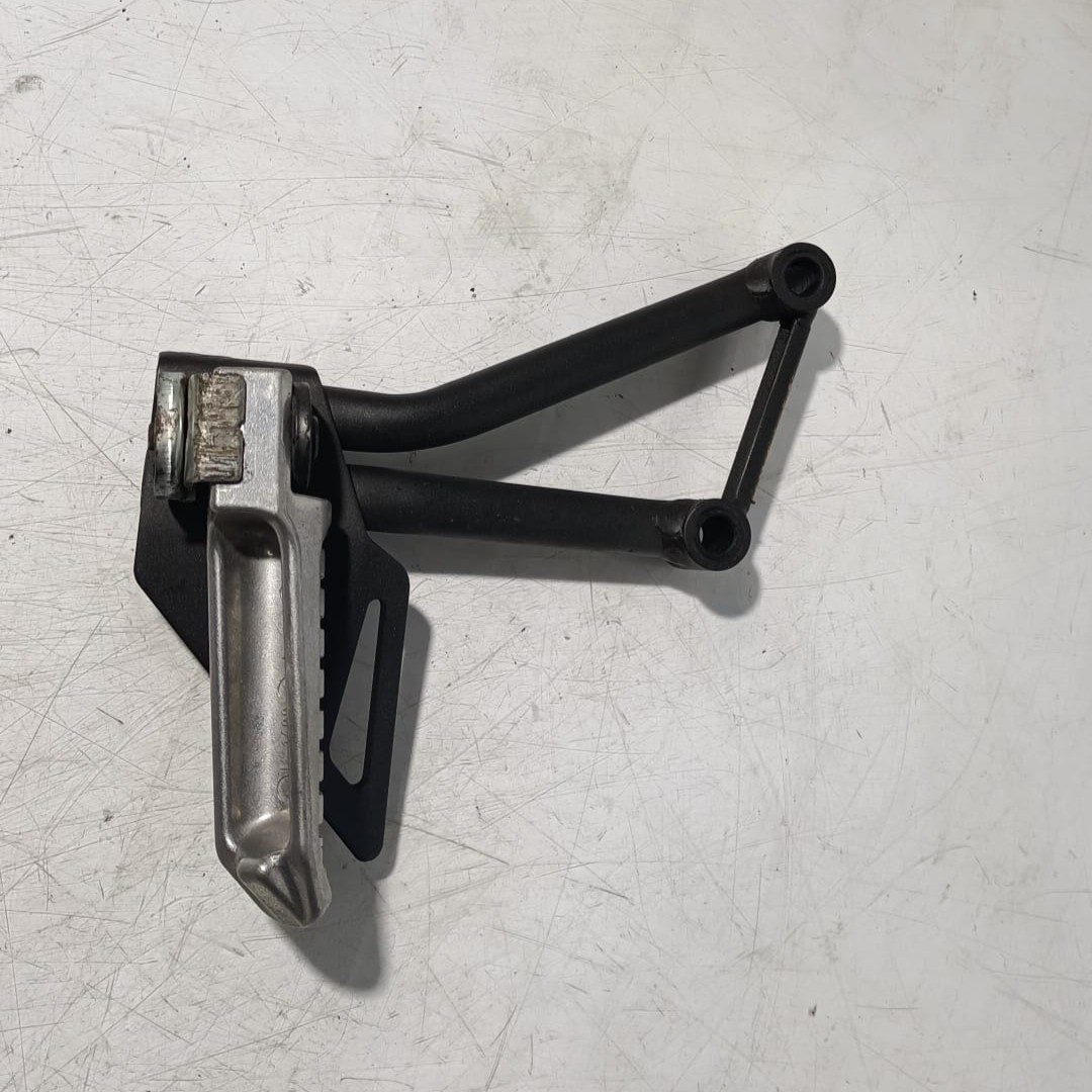 Estribera lado izquierdo Kawasaki Ninja 125 2021