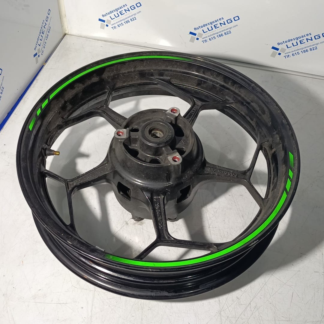 Llanta trasera Kawasaki Ninja 125 2021