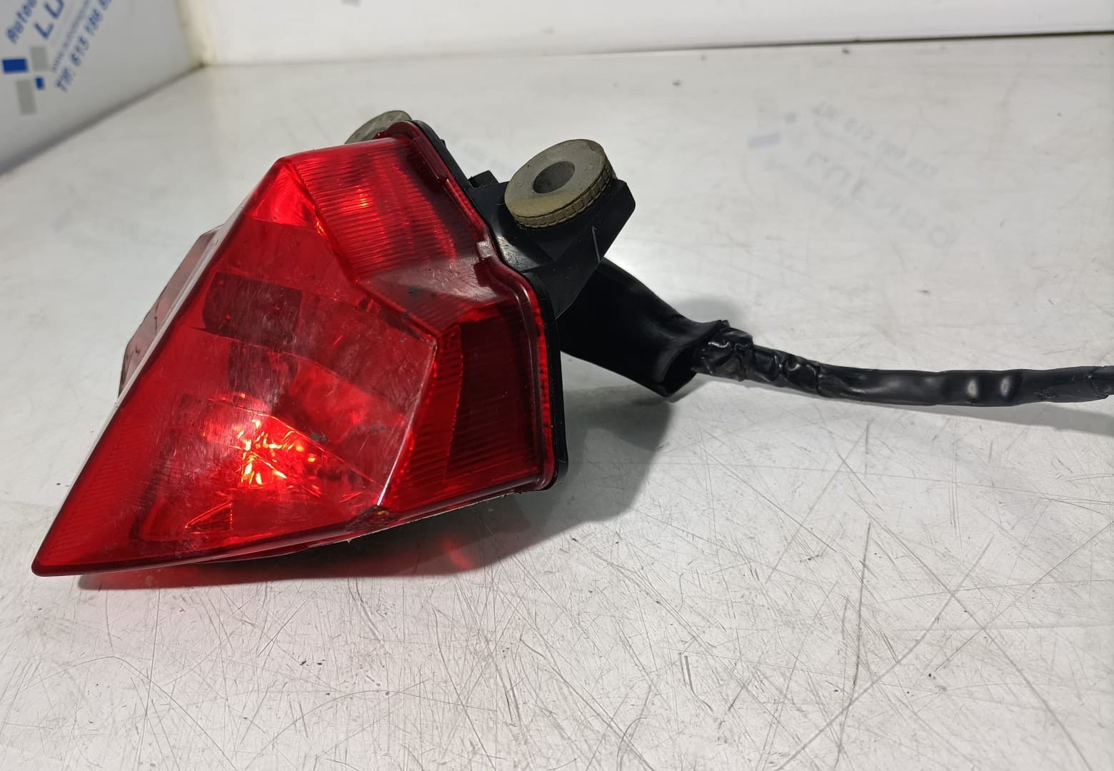 Piloto trasero Kawasaki Ninja 125 2021