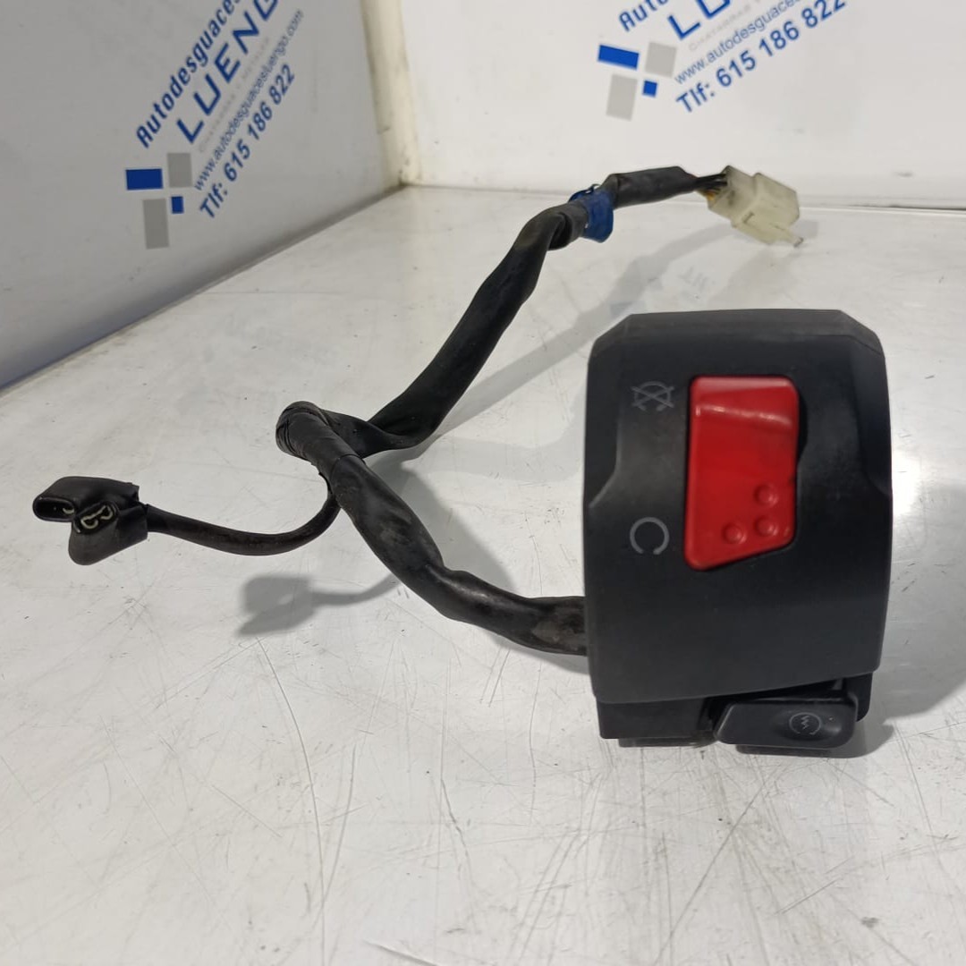 Piña de encendido lado derecho Kawasaki Ninja 125 2021
