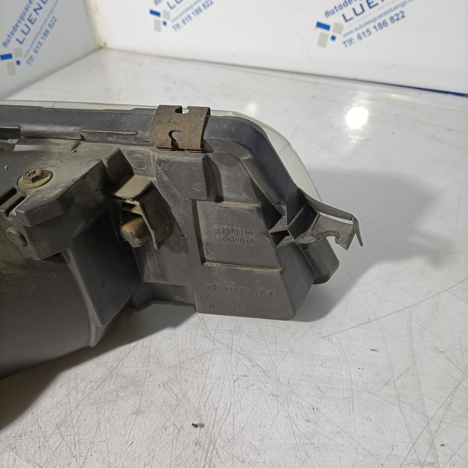 Faro delantero izquierdo Opel Vectra 1994