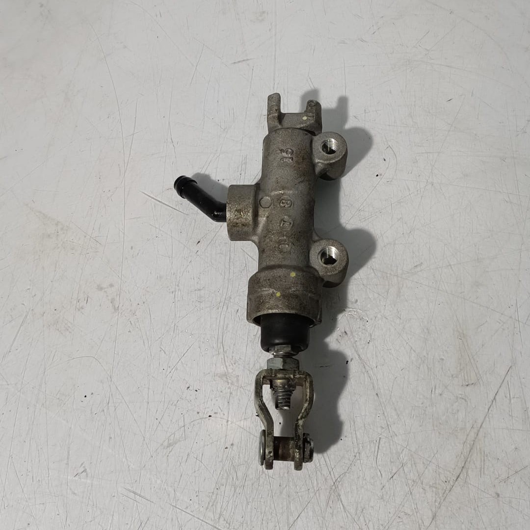 Bomba de freno trasero Kawasaki Z900 2022