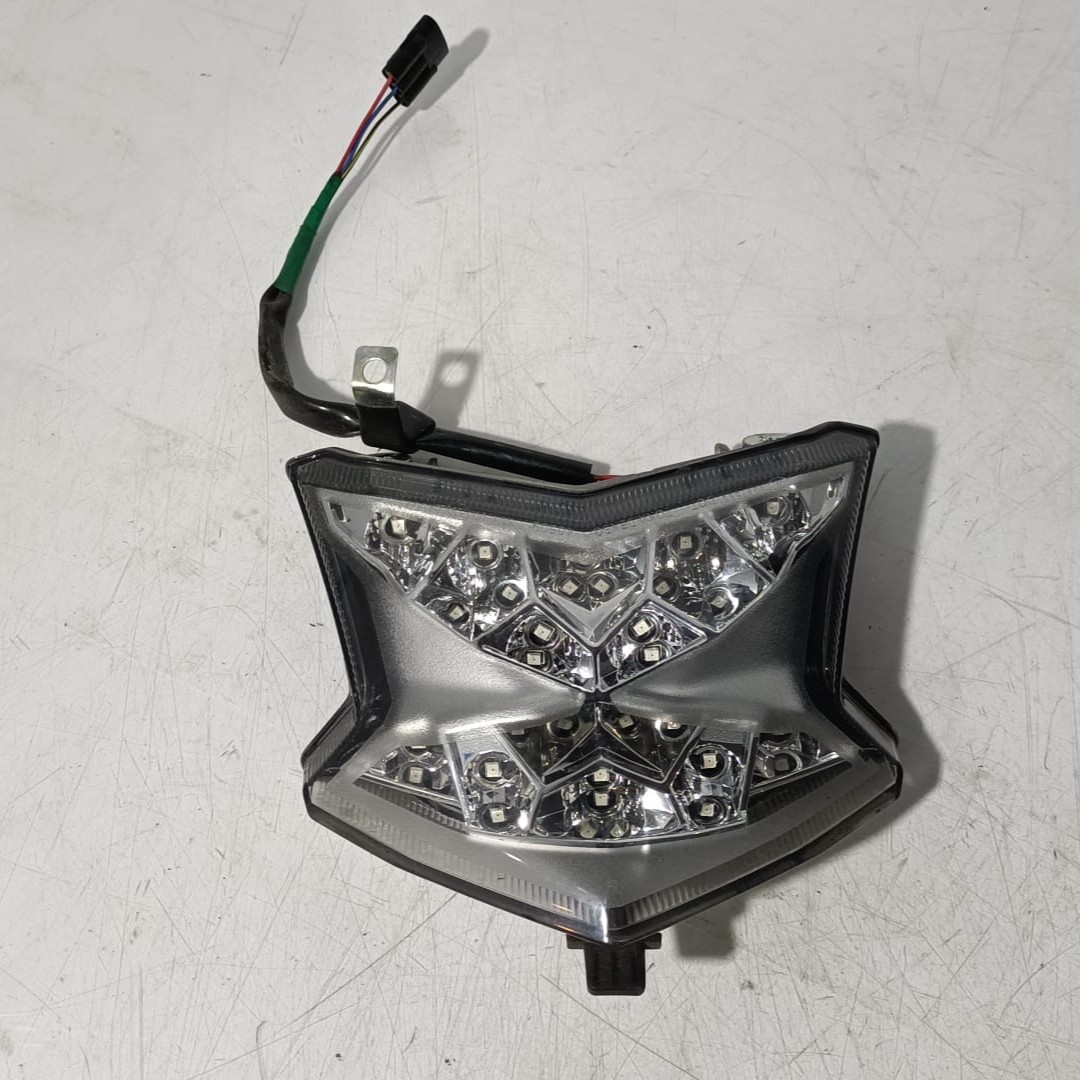 Piloto trasero Kawasaki Z900 2022