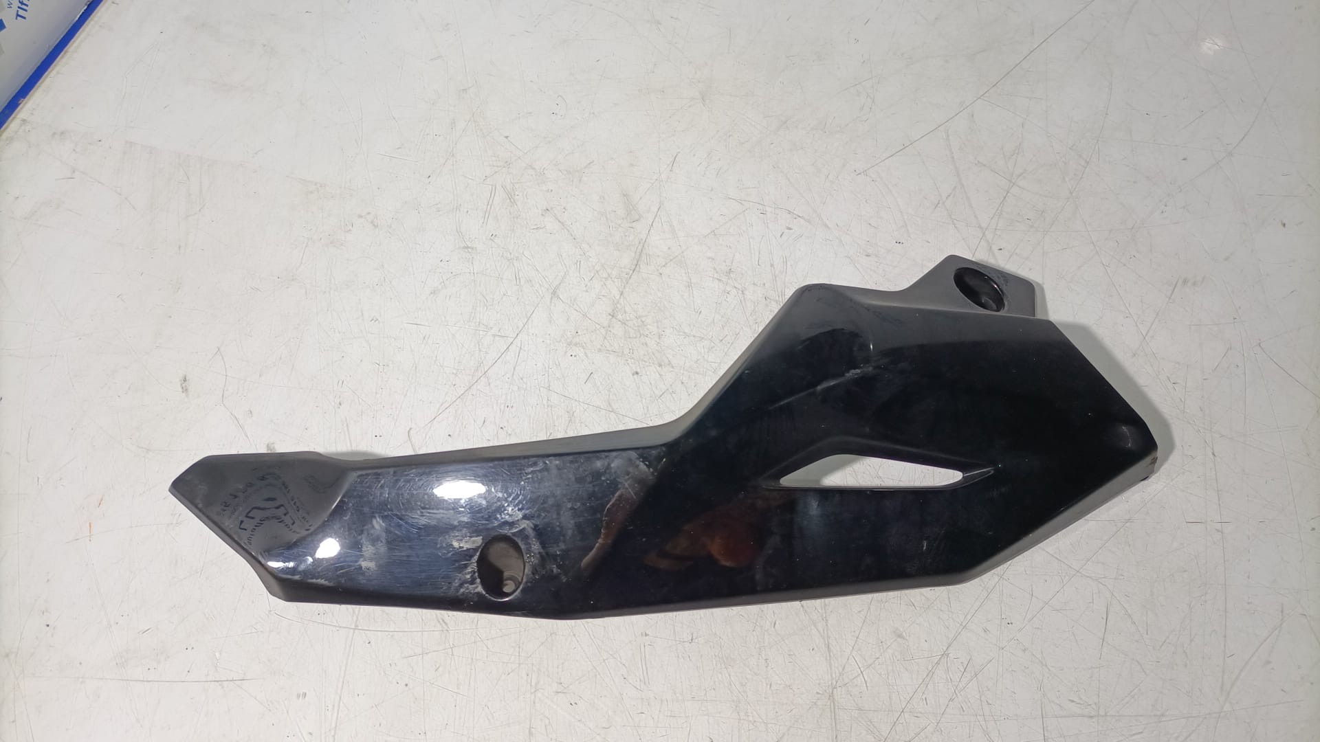 Quilla lado derecho Kawasaki Z900 2022