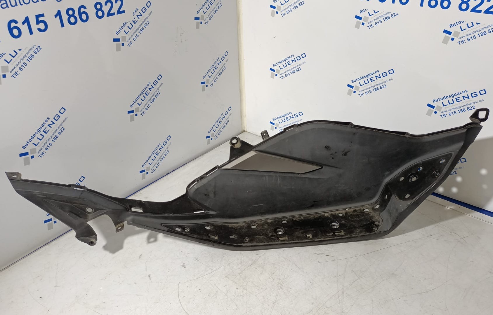 Suelo lado derecho Honda PCX 125 2020