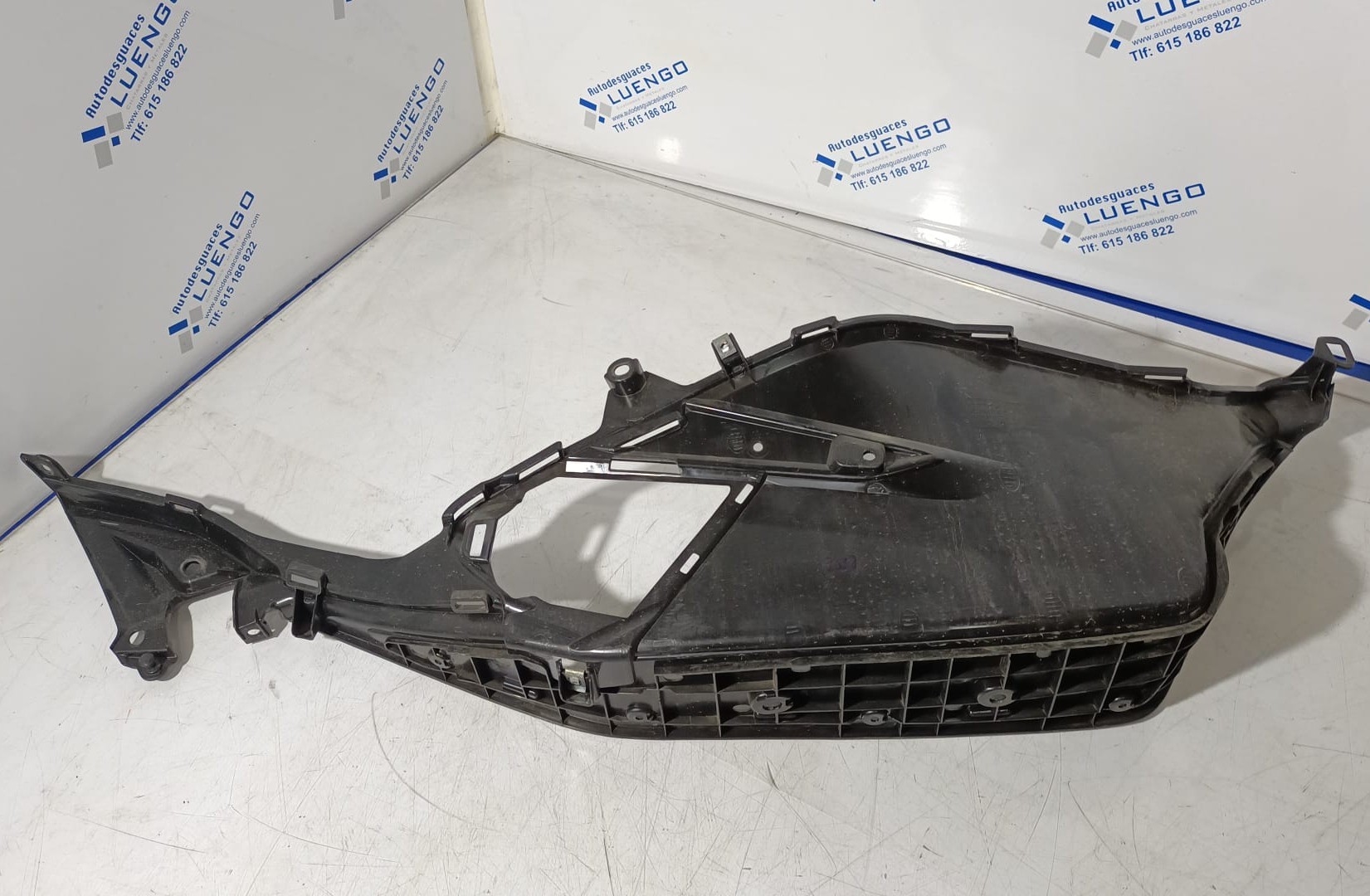 Suelo lado izquierdo Honda PCX 125 2020