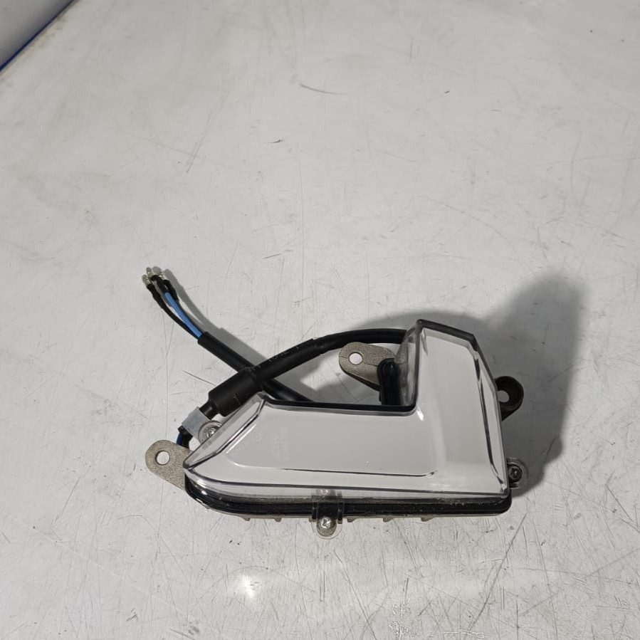 Intermitente delantero derecho Seat Mo S01 5,6kwh