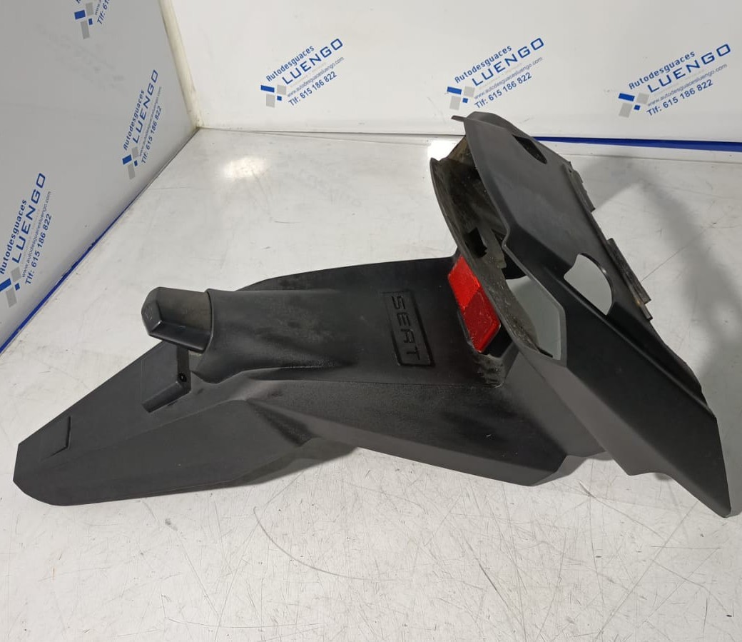 Porta matrículas Seat Mo S01 5,6kwh