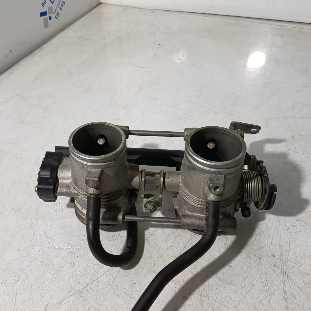 Cuerpo de mariposas BMW F800R 2010