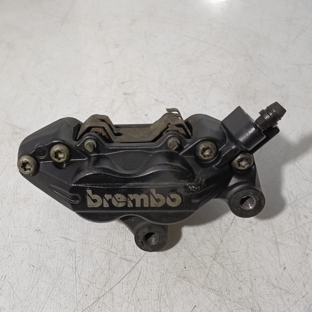 Pinza de freno delantero derecho BMW F800R 2010