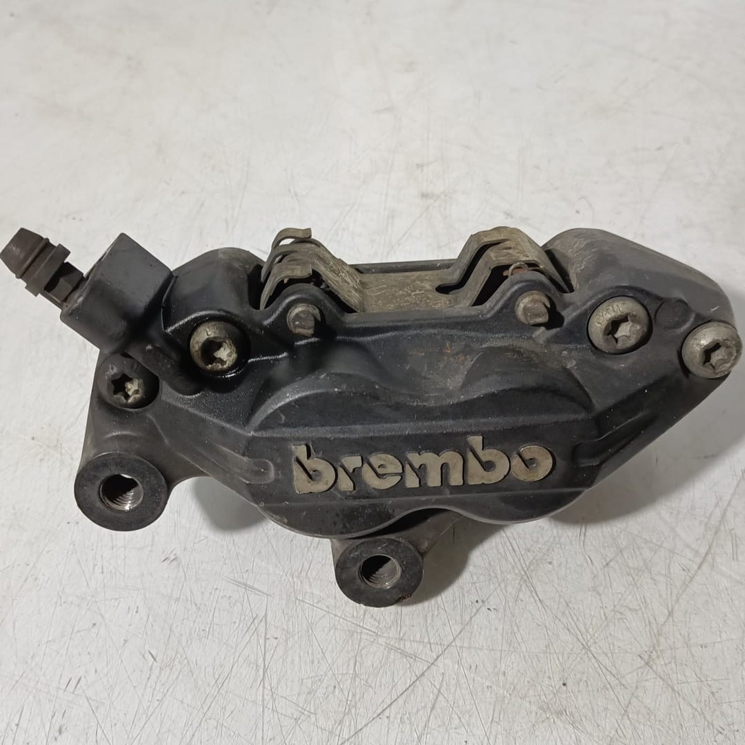 Pinza de freno delantero izquierdo BMW F800R 2010