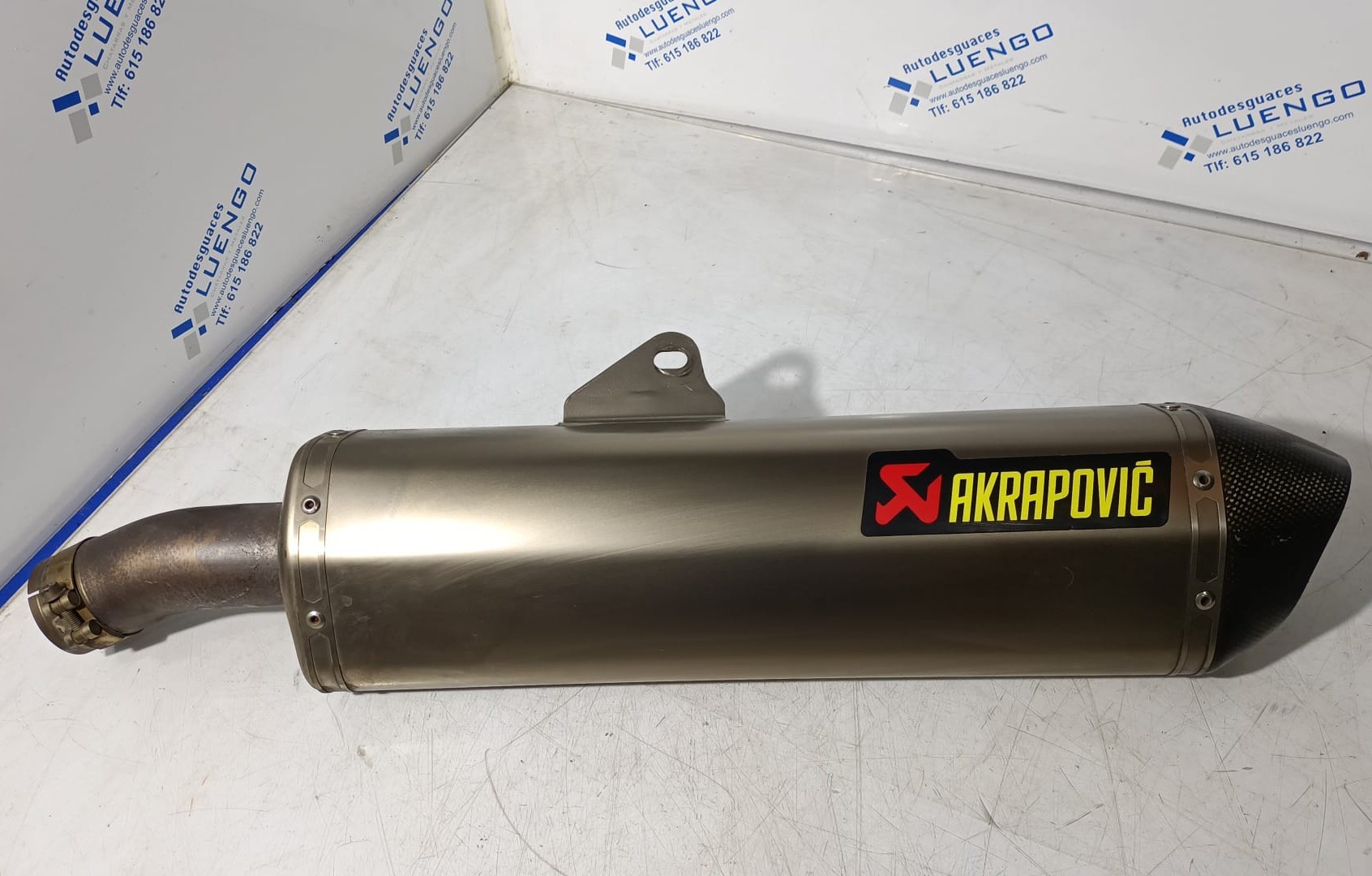 Silencioso akrapovic BMW F800R 2010