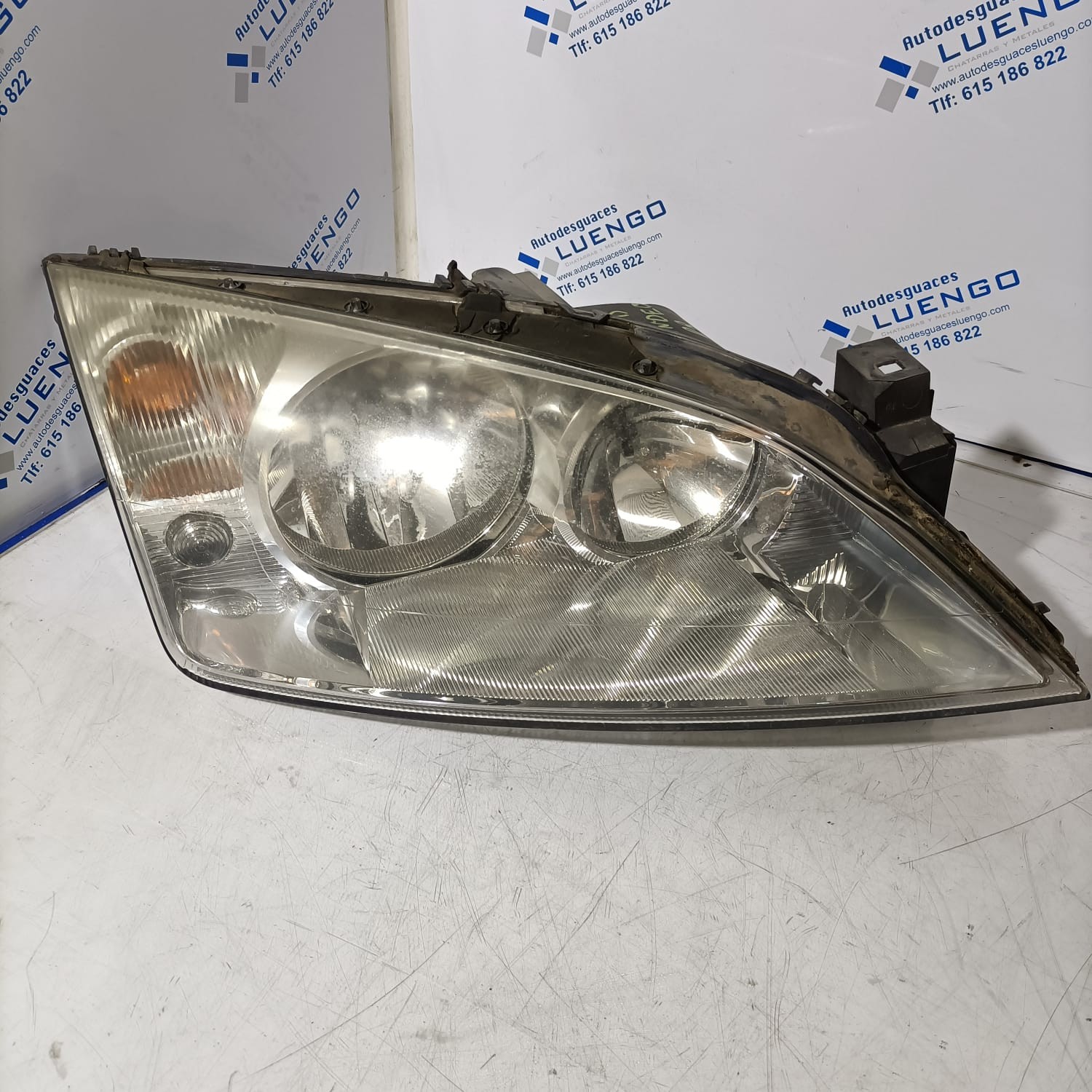 Faro delantero derecho Ford Mondeo 2007