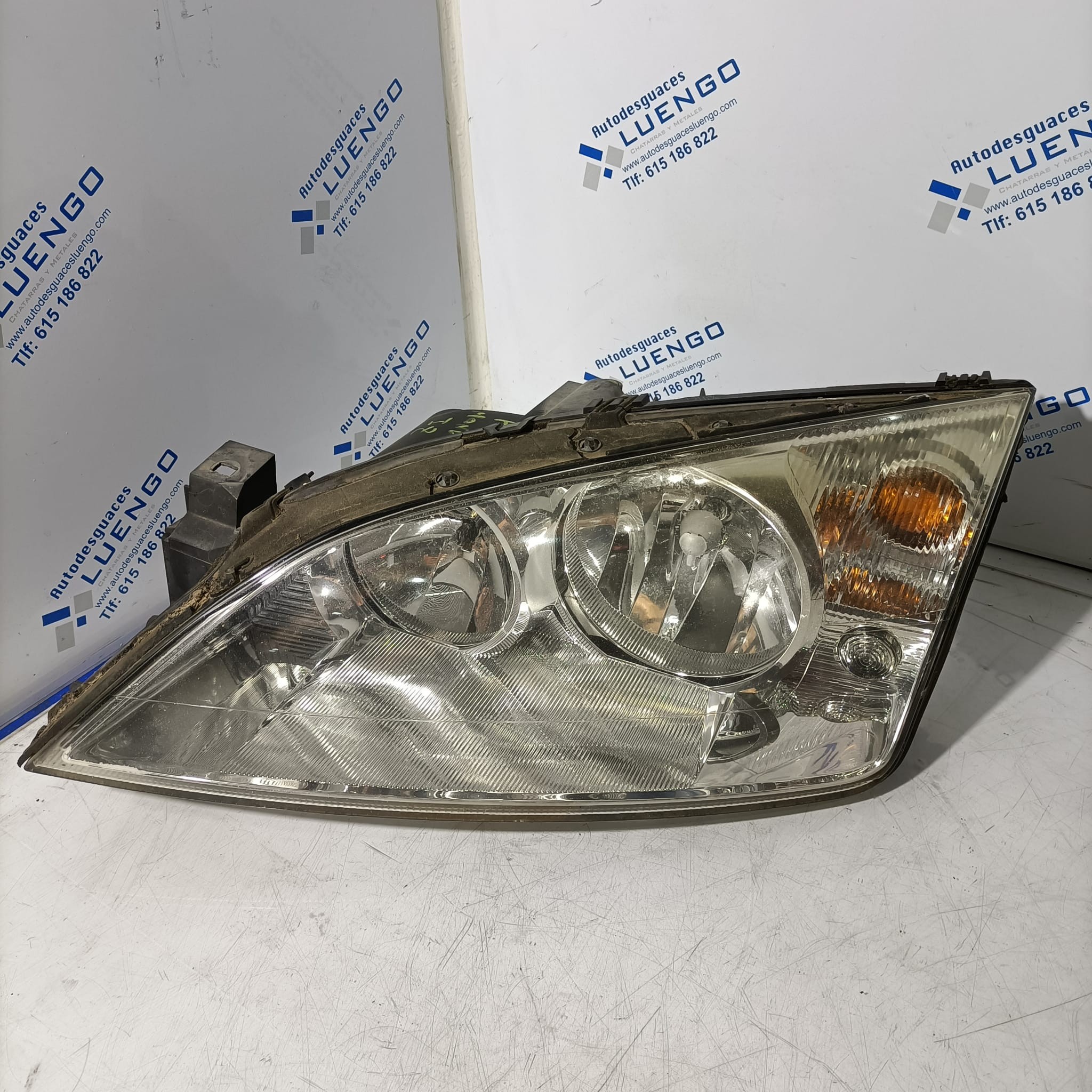 Faro delantero izquierdo Ford Mondeo 2007