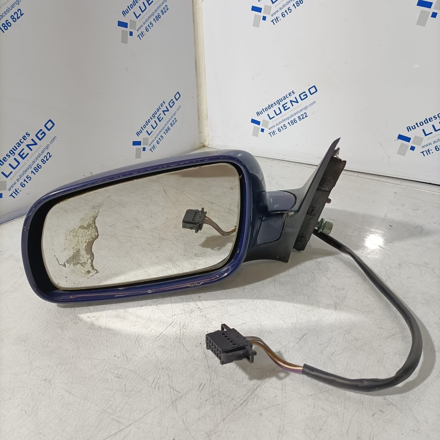 Retrovisor izquierdo Volkswagen Passat 1999