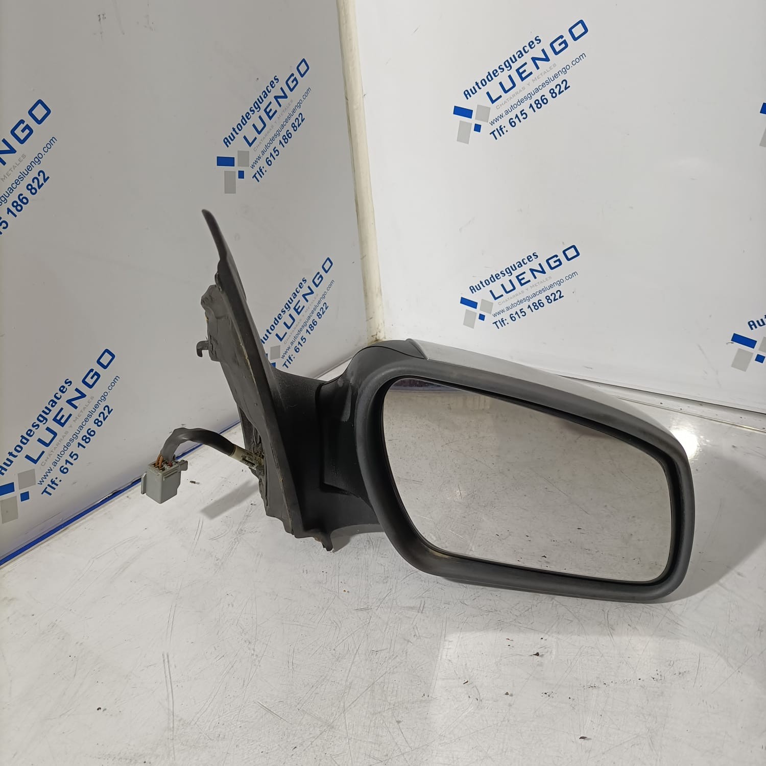 Retrovisor derecho Ford Focus 2005