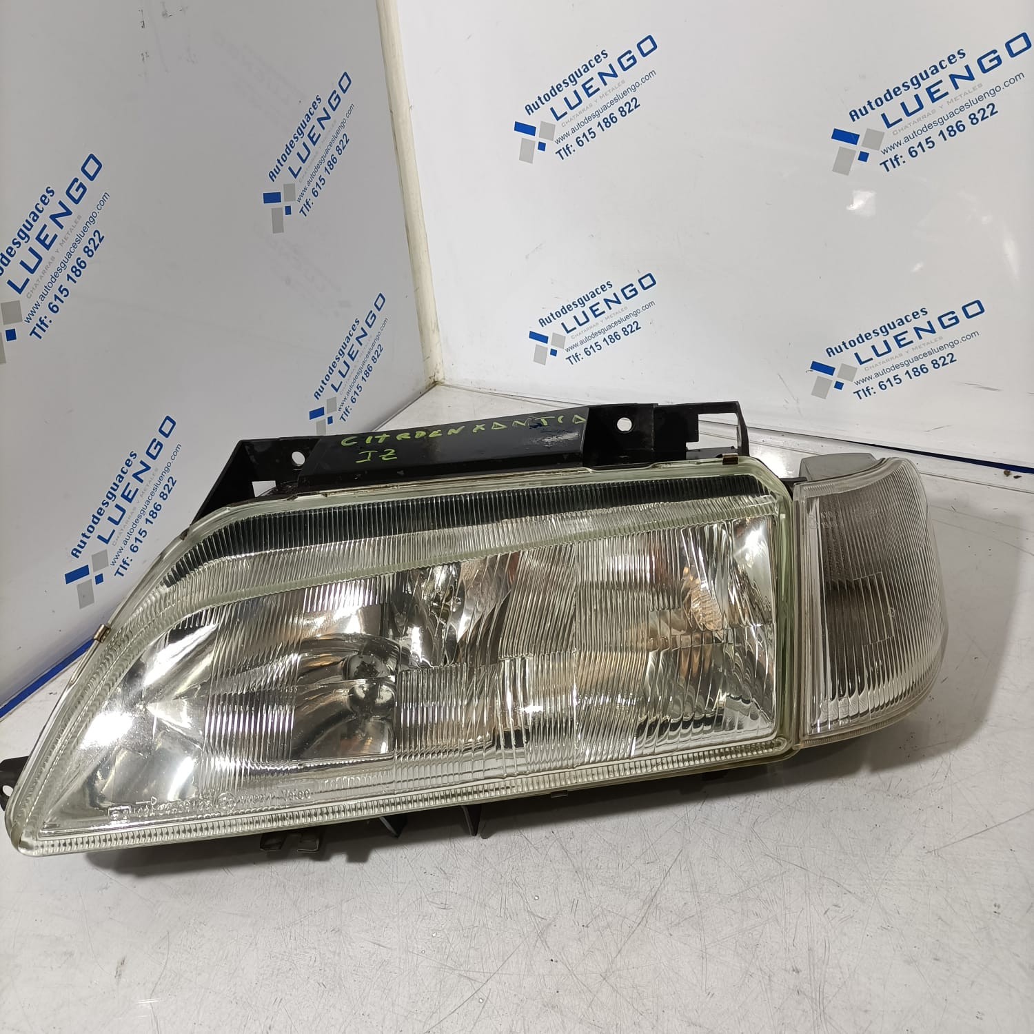 Faro delantero izquierdo Citroen Xantia 2000