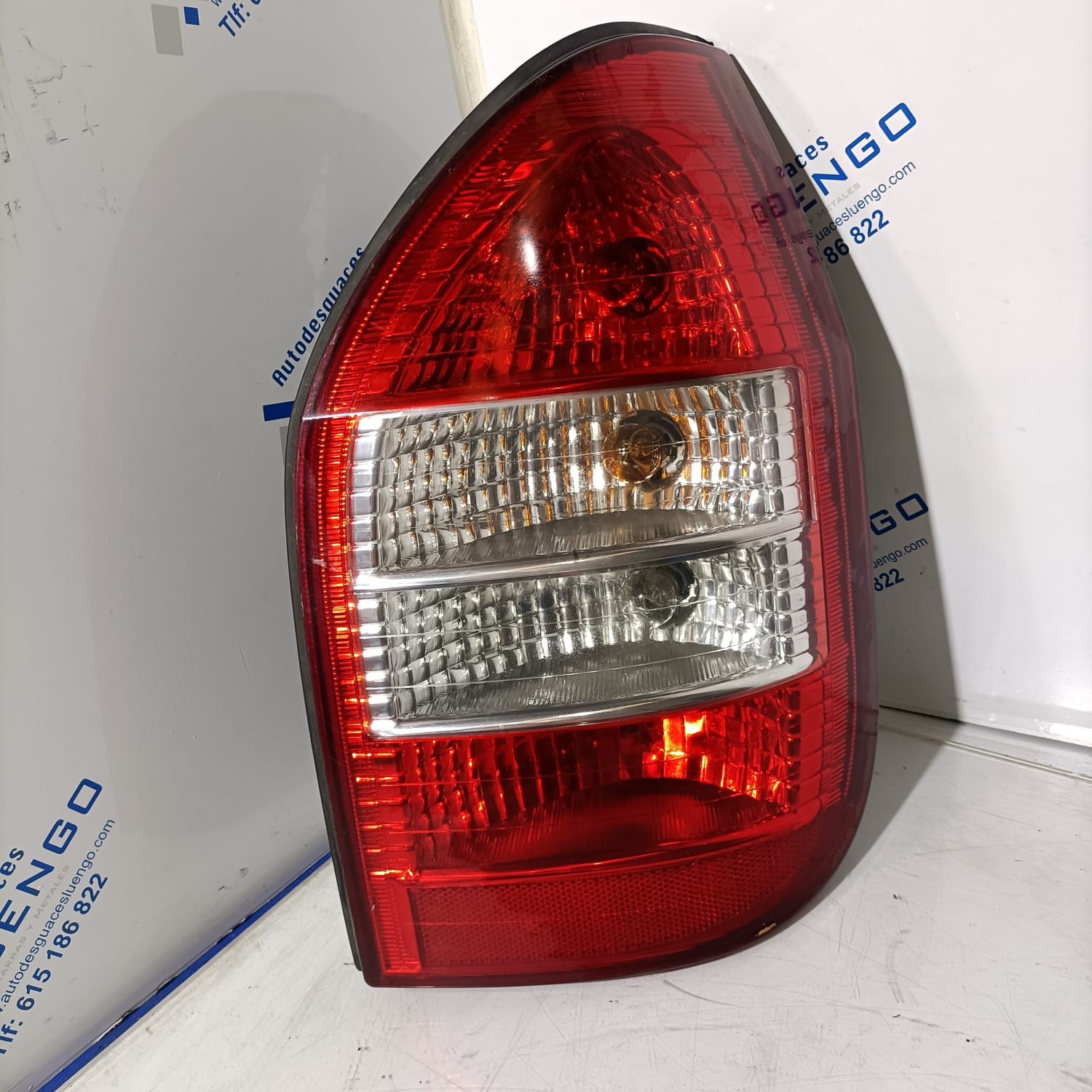 Piloto trasero derecho Opel Zafira 2004