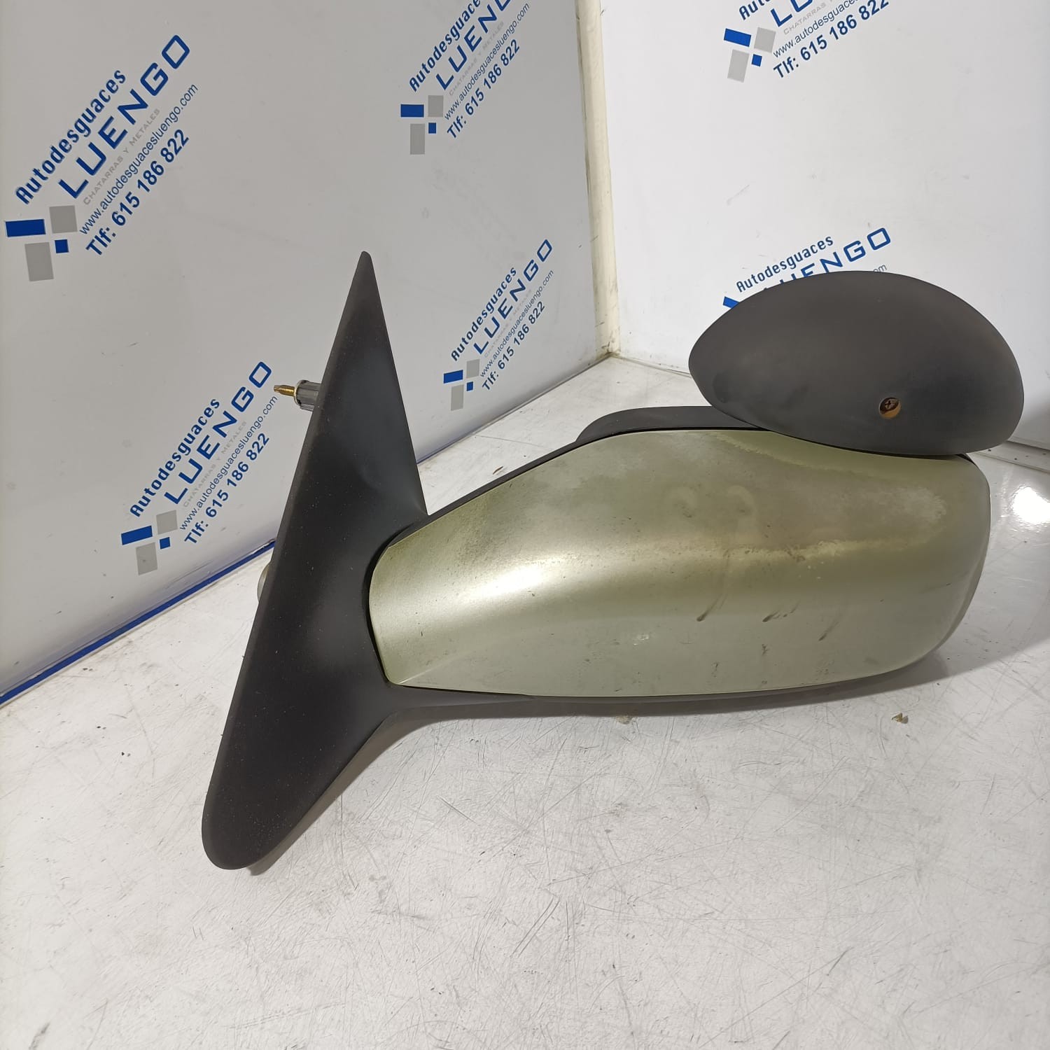 Retrovisor izquierdo Renault Laguna 2002