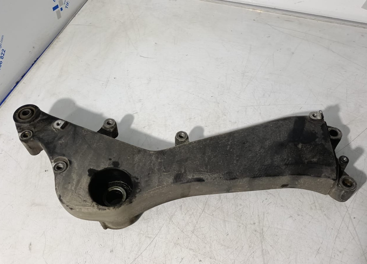 Triángulo soporte de escape Honda Silver Wing 400 2009